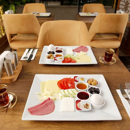 Zengin Hotel